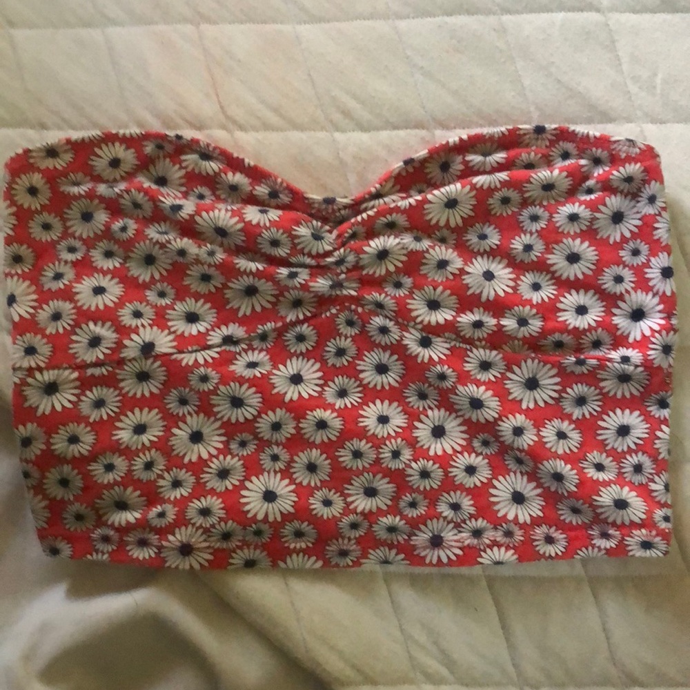 Red flower print tube top